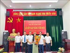 Lễ kết nạp Đảng viên mới của Chi bộ Tổng hợp