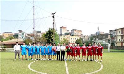 Công đoàn Ban Quản lý dự án truyền tải điện (NPTPMB) phối hợp với Đoàn thanh niên NPTPMB tổ chức giải bóng đá giao lưu giữa các đơn vị trong NPTPMB nhân dịp ngày 26/03 và tháng Thanh niên.